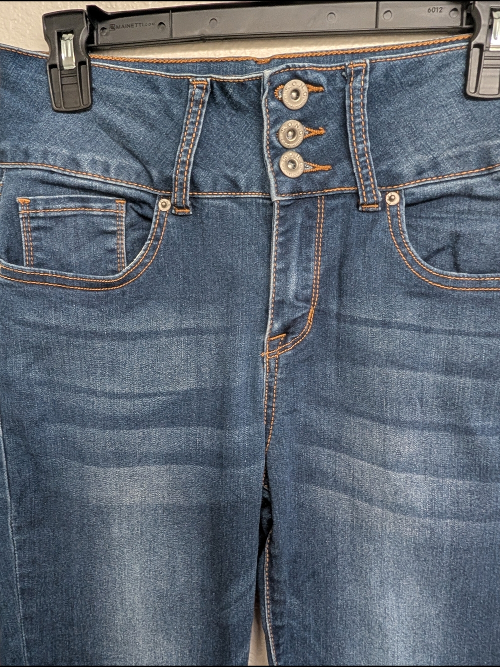 Curvy High-Rise Dark Blue Women’s Skinny Jeans - Picture 3 of 7